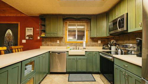 Cozy Cabin By the Slopes - Photo 4