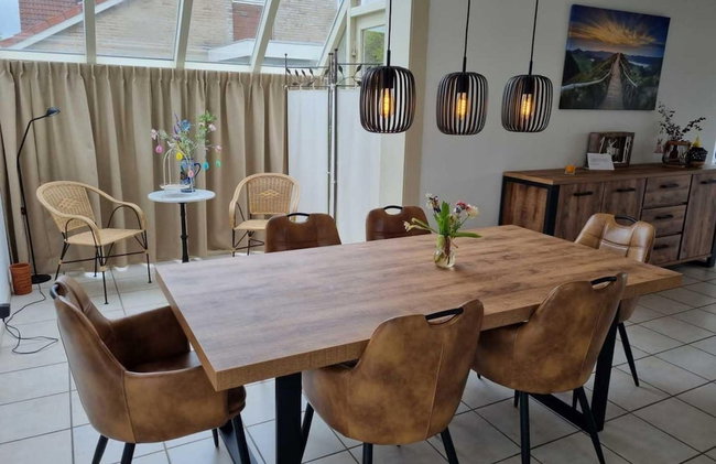 Appealing Bungalow With Garden - Photo 76