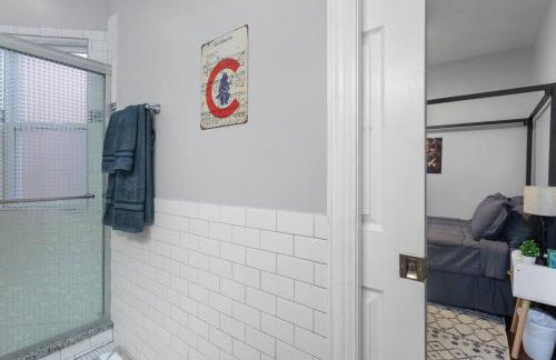 Game Day Getaway - 3BR in Vibrant Wrigleyville - Foto 8