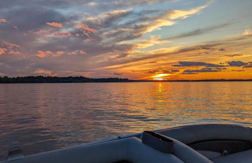 Dock, Deck and View Lakefront Chippewa Falls Studio - Foto 23