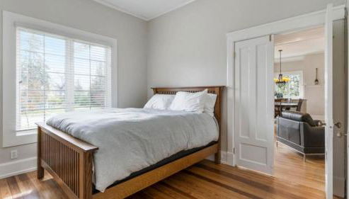 Experience comfort at Andrea Bluff Cottage, a 3-bedroom home in Harbor Springs. - Foto 5