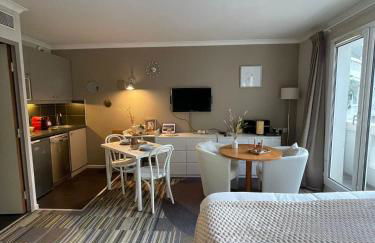 Paris Porte de Versailles Cosy Lodge 2 Appart hôtel parking wifi 4 pers - Foto 12