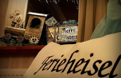 Ferieheisel - Everything, Except Usually! - Foto 51