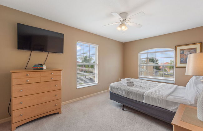 6 Bedroom Premium Home With Pool, Spa and Games Room #800 - Photo 11