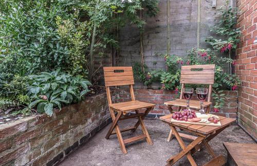 North Cottage, Alderton - Photo 21