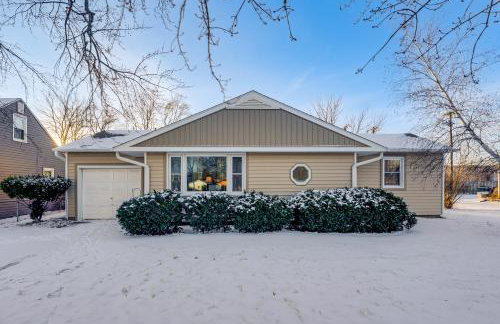 5 Mi to Dtwn Rockford Pet-Friendly Home with Yard! - Foto 29