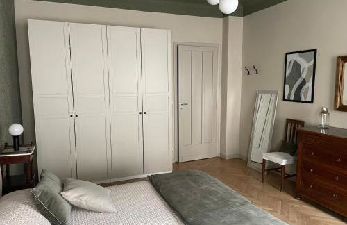 Two bedroom apartment with private parking - Photo 8