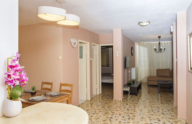 KAV Apartments - Near Assuta Korazim St - Photo 7