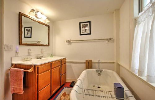 Historic Huntington Home - Walk to Westfield River - Foto 14