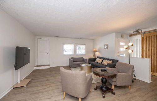 The Grand Elm Suites Sleeps 10 - Foto 48