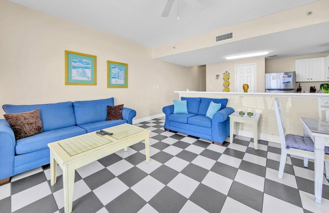 Majestic Beach Towers 1-1615 - Photo 15
