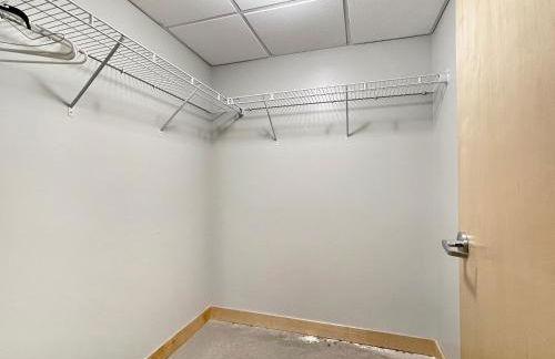 2 BR Short Uber to Dtwn NightlifeRestaurants - Foto 6