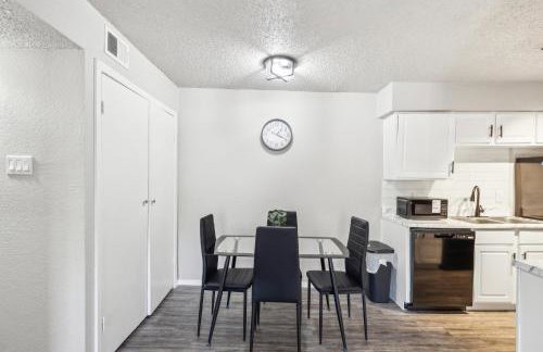 The Landry 278 Spacious and Cozy 2 Bedroom 1bth - Foto 23