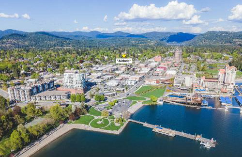 Modern, Quiet and Charming Downtown Apartment - Foto 14