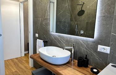 The Captain's Apartments Marina - next to Verbella - Leonardo Academy, MXP - Foto 12