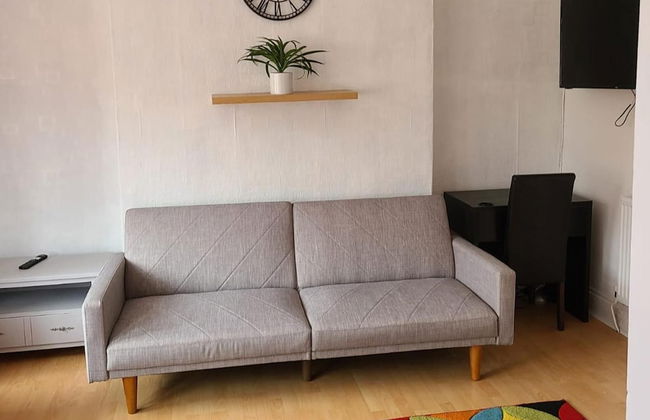 2 Bed Flat - Sleeps 3 - Parking - Wifi - Photo 5