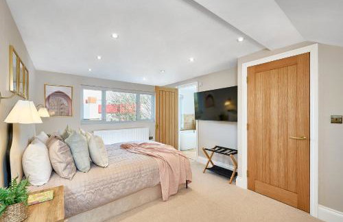 Stylish 4 bed home in Old Trafford next to MUFC - Foto 7