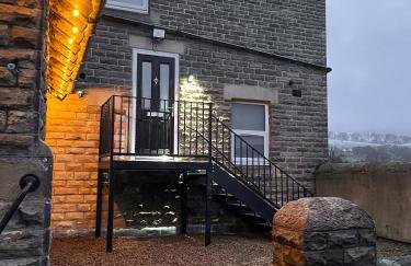 Luxury Private Apartments - Close to Town Centre - Photo 7