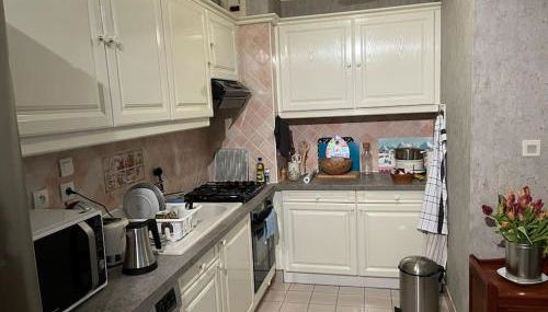 Le Clos du Chateau Rouge 3* avec Parking securisé - Photo 4