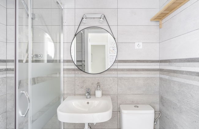 Lovely and Central 4 BR Apartment - Photo 43