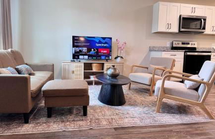 Downtown Liberty New Modern Cozy 4 Bed Townhome - Foto 2