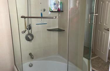 Vacation Rental w Pool &Garden 6 Guests near CSUN - Foto 5