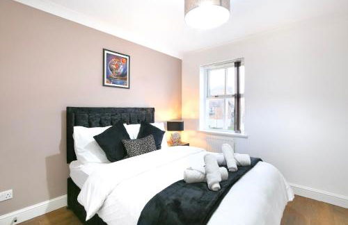 Cosy Wimbledon 4 Bed Home With Garden & Driveway Parking - Foto 13