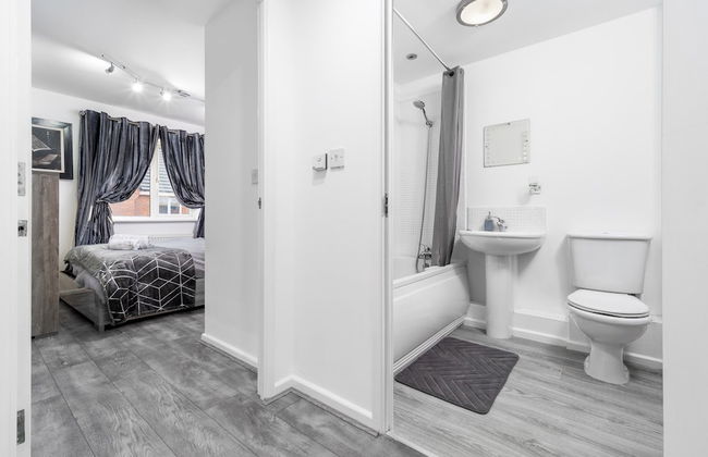 Stunning 2-bed Apartment in Tipton Sleeps 3 - Foto 14