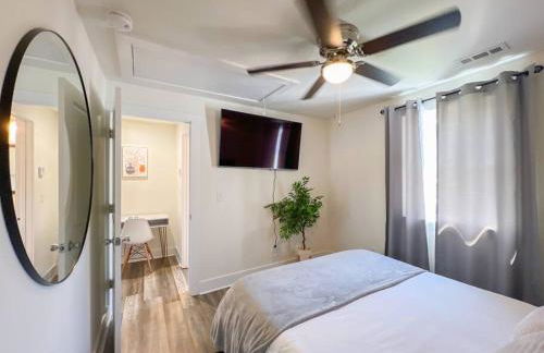 2BR Cedar Lane Road Retreat at Swamp Rabbit Trail! - Foto 3