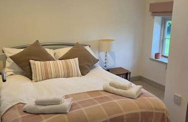 The Log Store - Photo 2