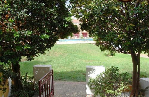 Precioso dúplex con piscina, en 1ª linea de playa - Foto 2