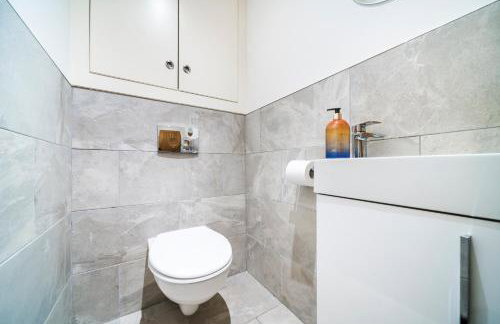 Two Waters 4bed Luxury Business and Retreat - Photo 24