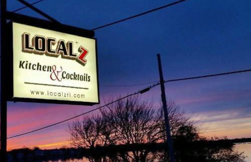 The Roost- Steps to beach & incredible water views - Foto 16