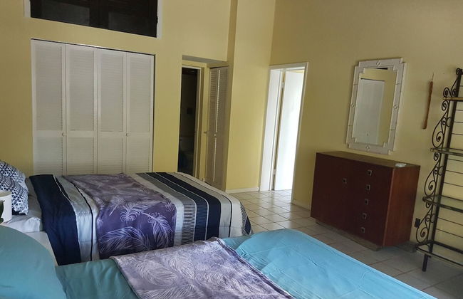 Spacious Villa On The Beach - Photo 6