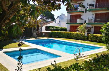 Apartamento con piscina L' Áncora - Foto 1