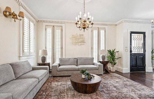 The Montgomery Manor - 5 Bedroom 4 Bath with Pool and Garage - Foto 46