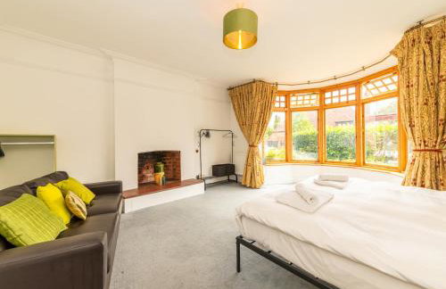 Central Caversham Traditional English House Pass the Keys - Photo 21