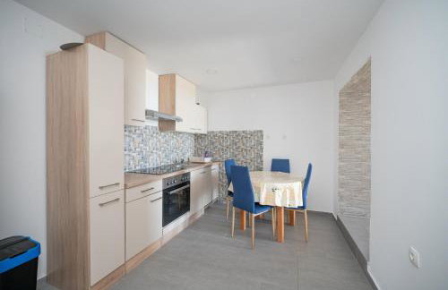 Family-friendly apartments with swimming pool Lukovo Sugarje, Karlobag - 24896 - Photo 33