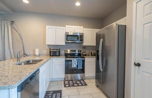 Gorgeous, Brand New 3 Bedrooms Home- Near SeaWorld & Lackland AFB - Foto 33