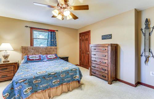 Spacious Edgerton Home with Private Beach and Views! - Foto 15