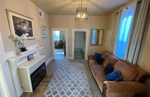 Blue Mist Victorian, 5 Bedroom 2 bath Gem - Foto 8