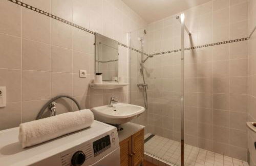 Sunny Nest - View Of MB Montroc - Happy Rentals - Photo 8