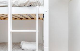 Central Bright 3 Bed Flat with Pool & Parking - Foto 27