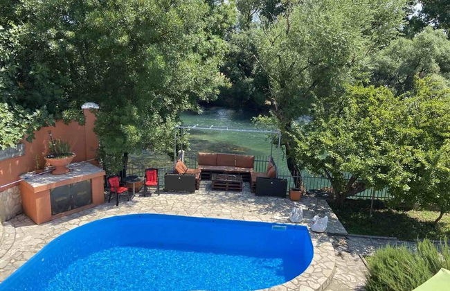 Private Riverside Villa Silvia - Foto 29