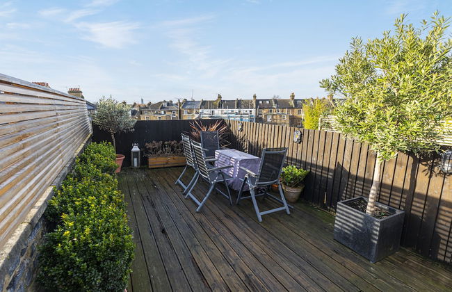 JOIVY Deluxe 2bed apartment with terrace - Photo 20