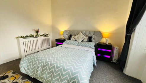 Spacious 3 Bedroom Entire Apartment Self Check in & Free Parking - Foto 3