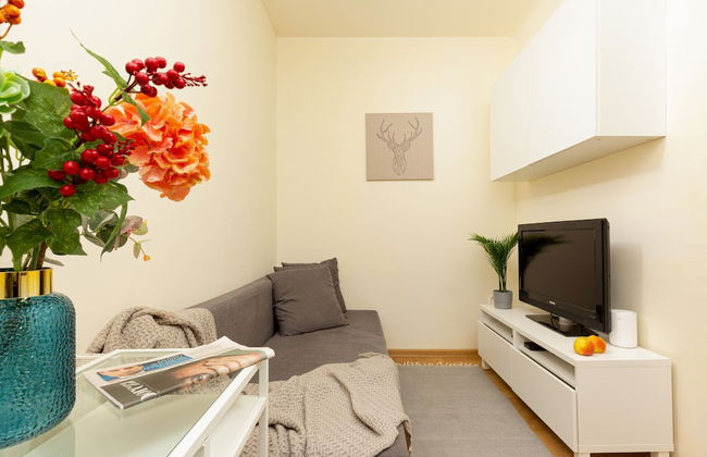 Studio Warsaw Miączyńska by Renters - Photo 13