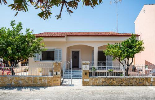 ALS Holiday Houses by Konnect, 900m from Ipsos Beach - Photo 28