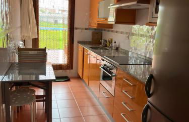 Casita con patio y piscina entre el mar y montañas - Foto 14