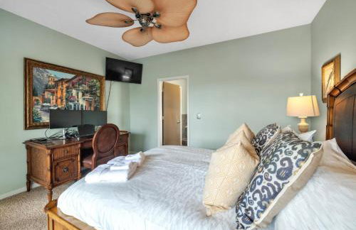 Lake front Keowee Condo with Balcony & Resort Amenities! 20 min to Clemson condo - Foto 22